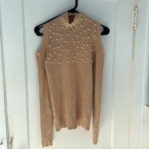 Jeweled neck line top